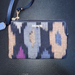 Coach wristlet in decent condition.